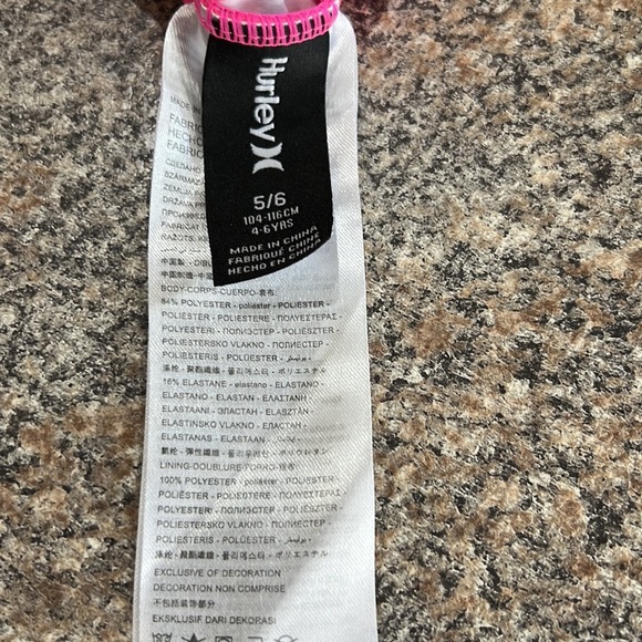 Hurley swimsuit size 5/6 - Picture 5 of 5